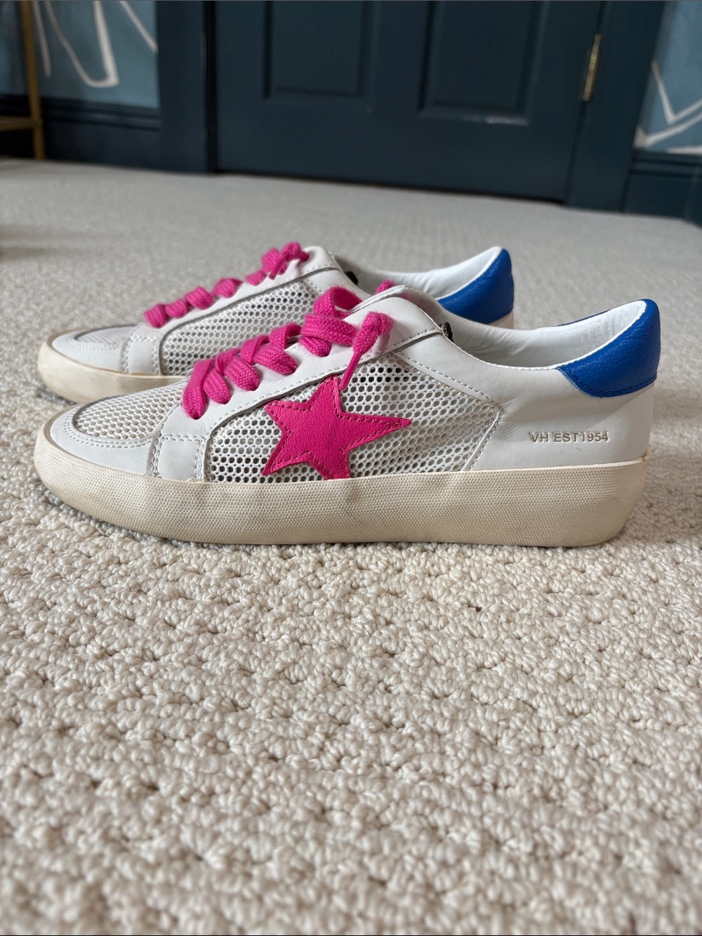 Vintage Havana White Mesh Sneakers with Pink Star and Blue Heel LIKE NEW